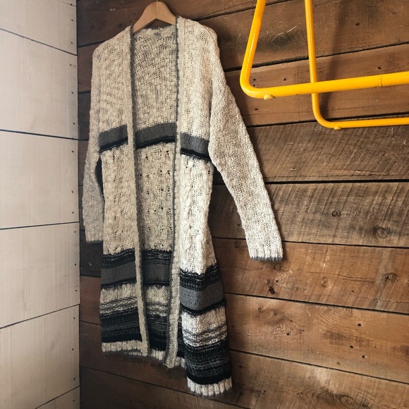 Ecoté Anthropologie Knit Open Front Long Cardigan - Picture 3 of 9